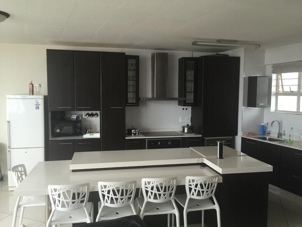 South Coast Beachfront Holiday Apartments Amanzimtoti Exterior foto
